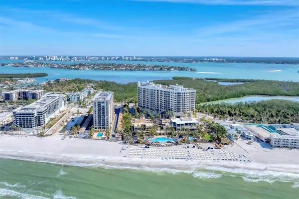 $20,000 | 1300 Benjamin Franklin Drive, Unit 304, Sarasota, FL 34236