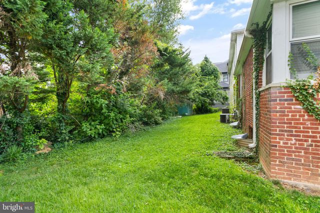 $1,275,000 | 6508 Chesterfield Avenue, McLean, VA 22101