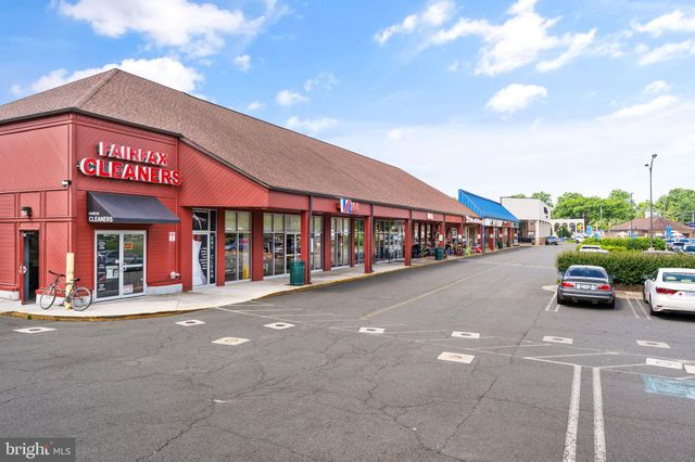 $1,275,000 | 6508 Chesterfield Avenue, McLean, VA 22101