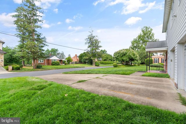 $1,275,000 | 6508 Chesterfield Avenue, McLean, VA 22101