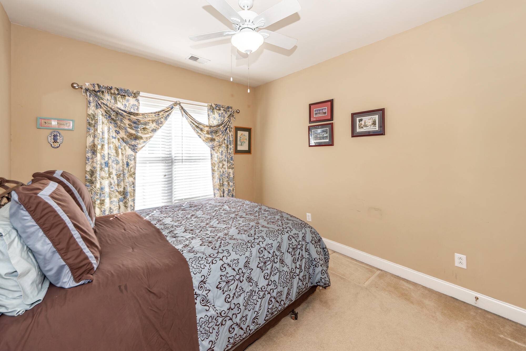 400 Hydrangea Street Summerville, SC 29483 - Photo 39 of 63 39 (10)