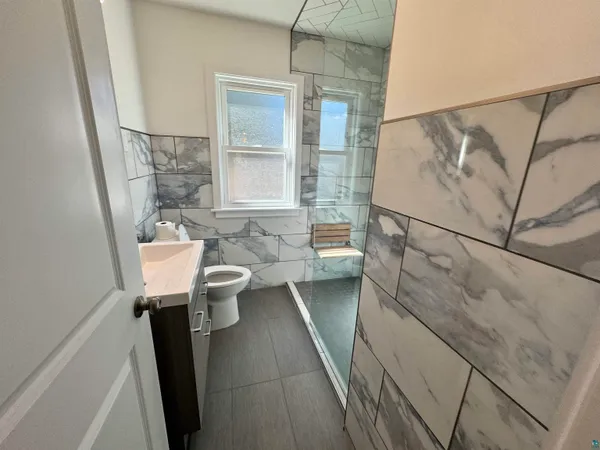 $309,900 | 21 North 42nd Avenue East, Duluth, MN 55804