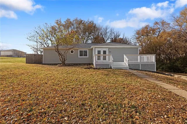 $279,900 | 1508 3rd Avenue, Leavenworth, KS 66048