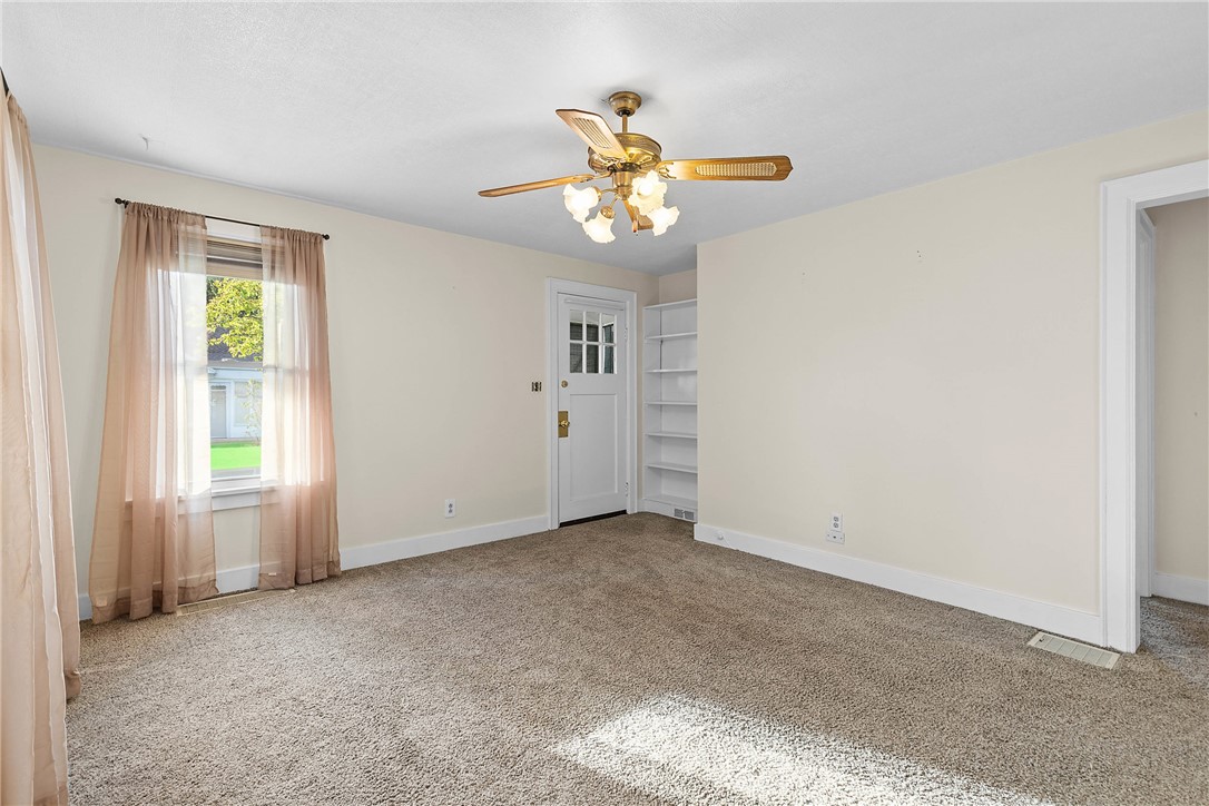 120 Mayflower Street Rochester, NY 14615 - Photo 5 of 22