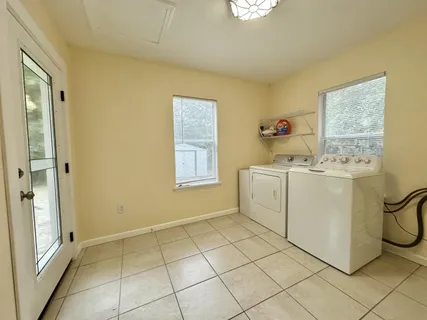 $217,000 | 120 North Davis Lane, DeFuniak Springs, FL 32433