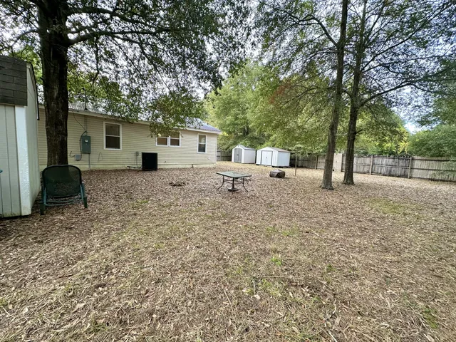 $217,000 | 120 North Davis Lane, DeFuniak Springs, FL 32433