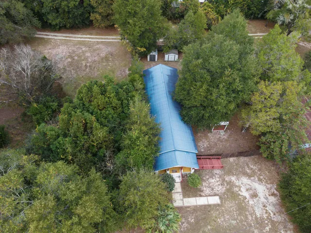 $217,000 | 120 North Davis Lane, DeFuniak Springs, FL 32433