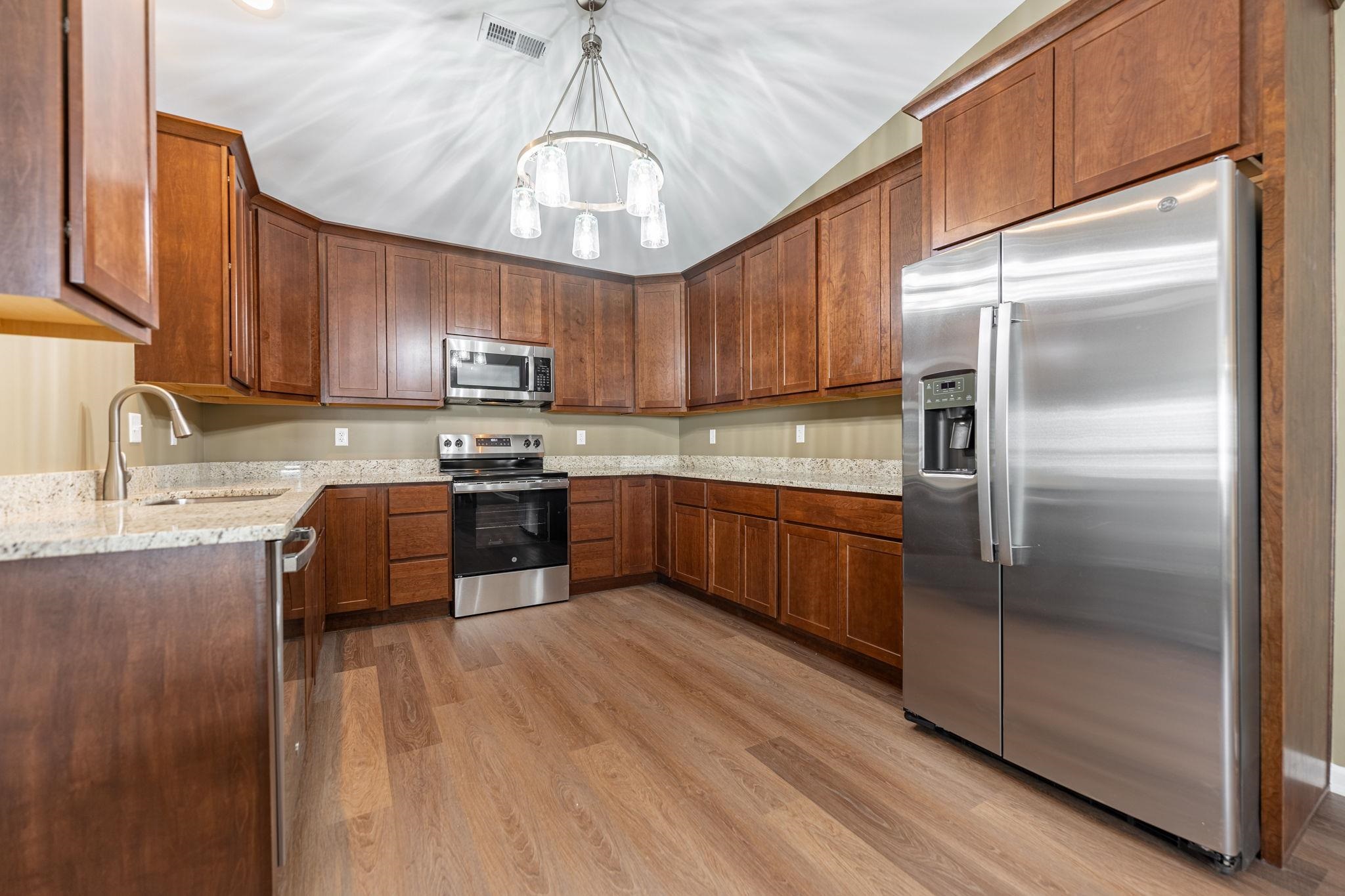 566 Fuller Lane Belvidere, IL 61008 - Photo 9 of 29 Gallery Image 9