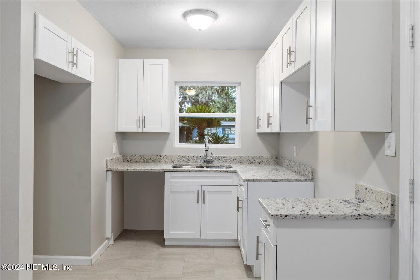 982 Granville Road Jacksonville, FL 32205 - Photo 5 of 29 982 Granville Rd