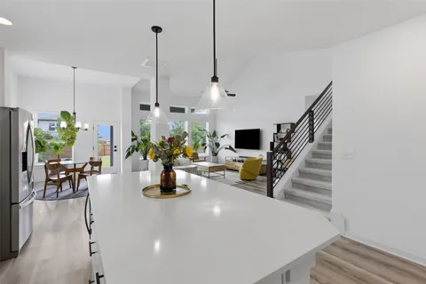$559,000 | 9001 Spire View, Austin, TX 78744
