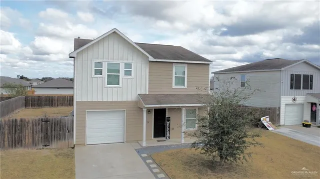 $1,900 | 1609 Buen Camino Street, Weslaco, TX 78596