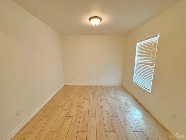 $1,900 | 1609 Buen Camino Street, Weslaco, TX 78596