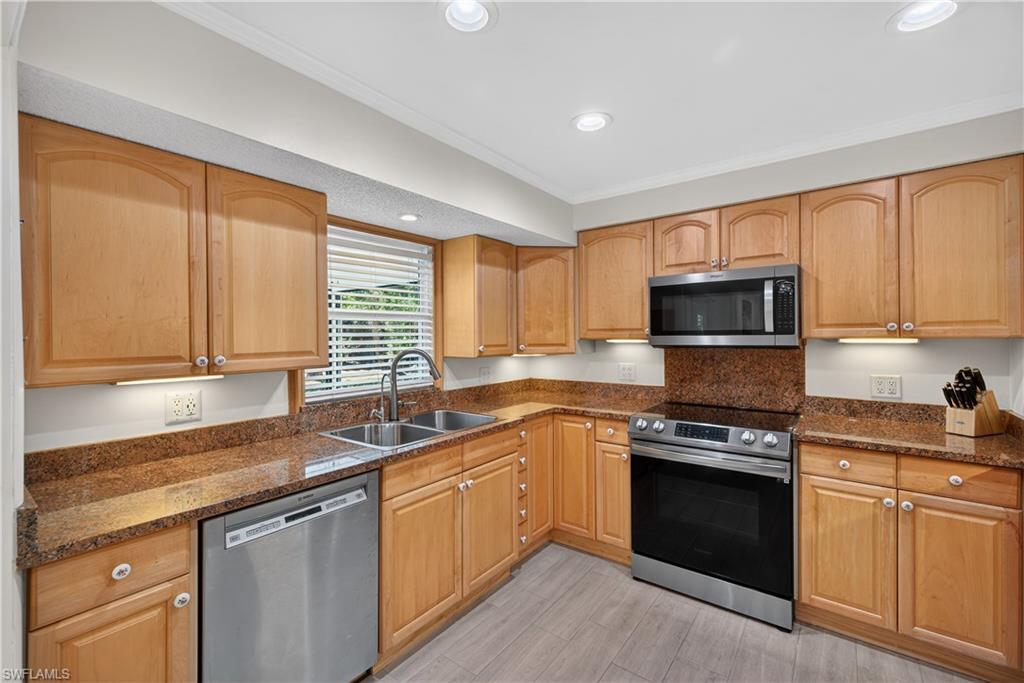 5100 Mahogany Ridge Drive Naples, FL 34119 - Photo 11 of 29