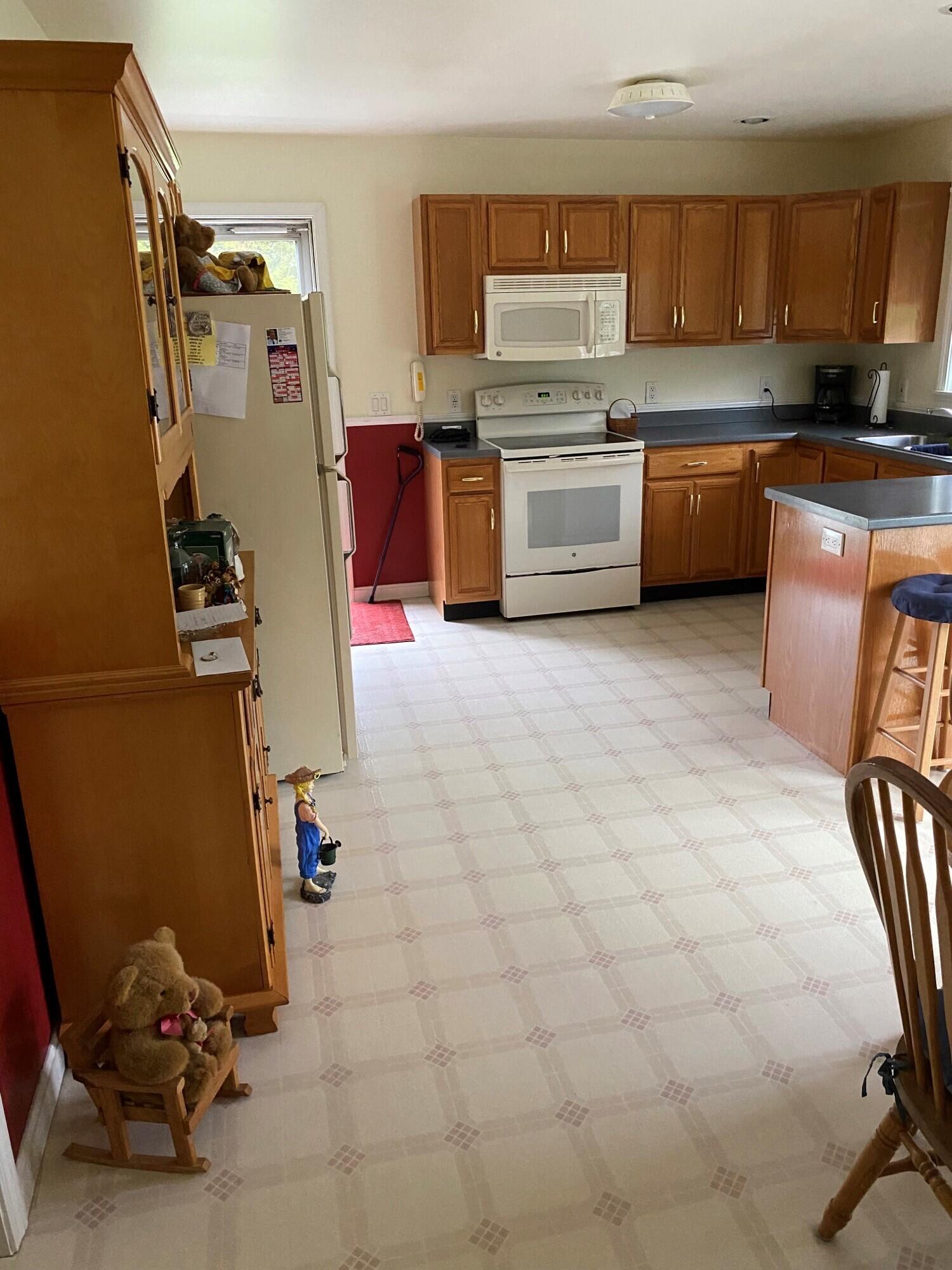 97 Storer Road Brunswick, ME 04011 - Photo 5 of 15 6