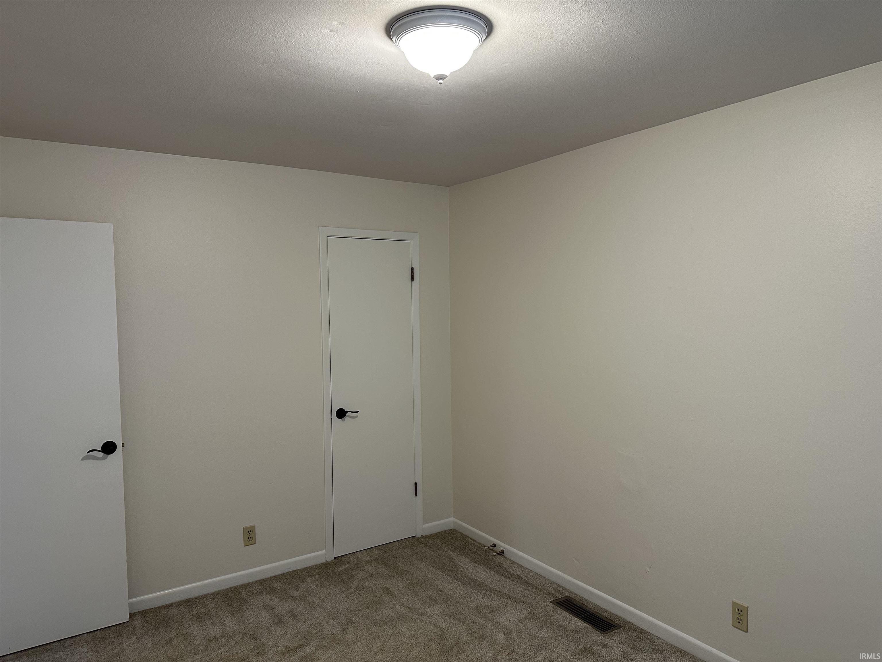 6117 Ashbrooke Road Evansville, IN 47710 - Photo 17 of 23 Gallery Image 17