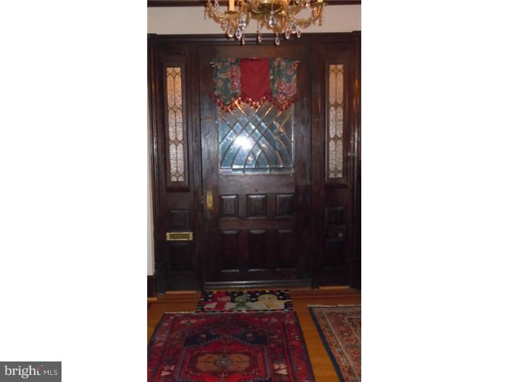 227 Chestnut Street Haddonfield, NJ 08033 - Photo 3 of 23 Foyer