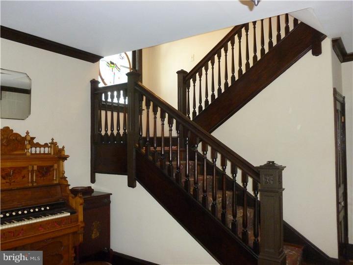 227 Chestnut Street Haddonfield, NJ 08033 - Photo 4 of 23 Foyer