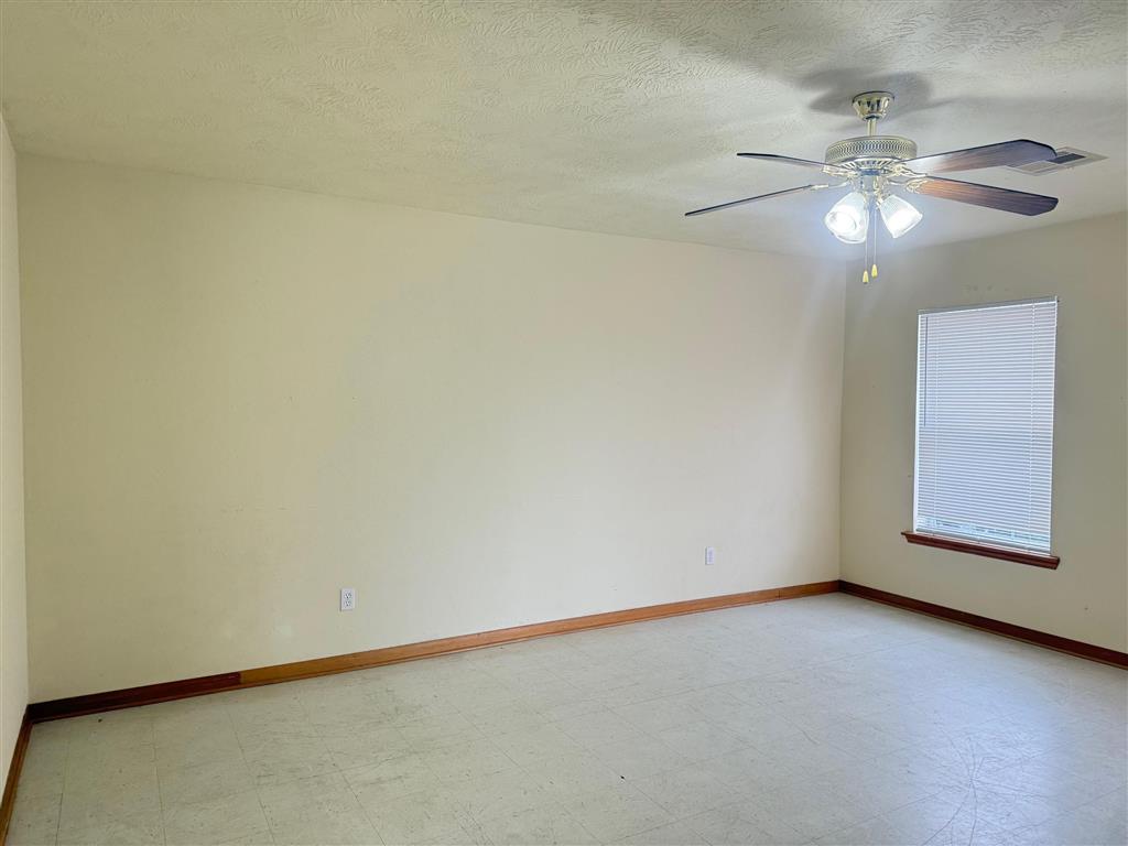 4442 Brown Street Lake Charles, LA 70607 - Photo 5 of 33