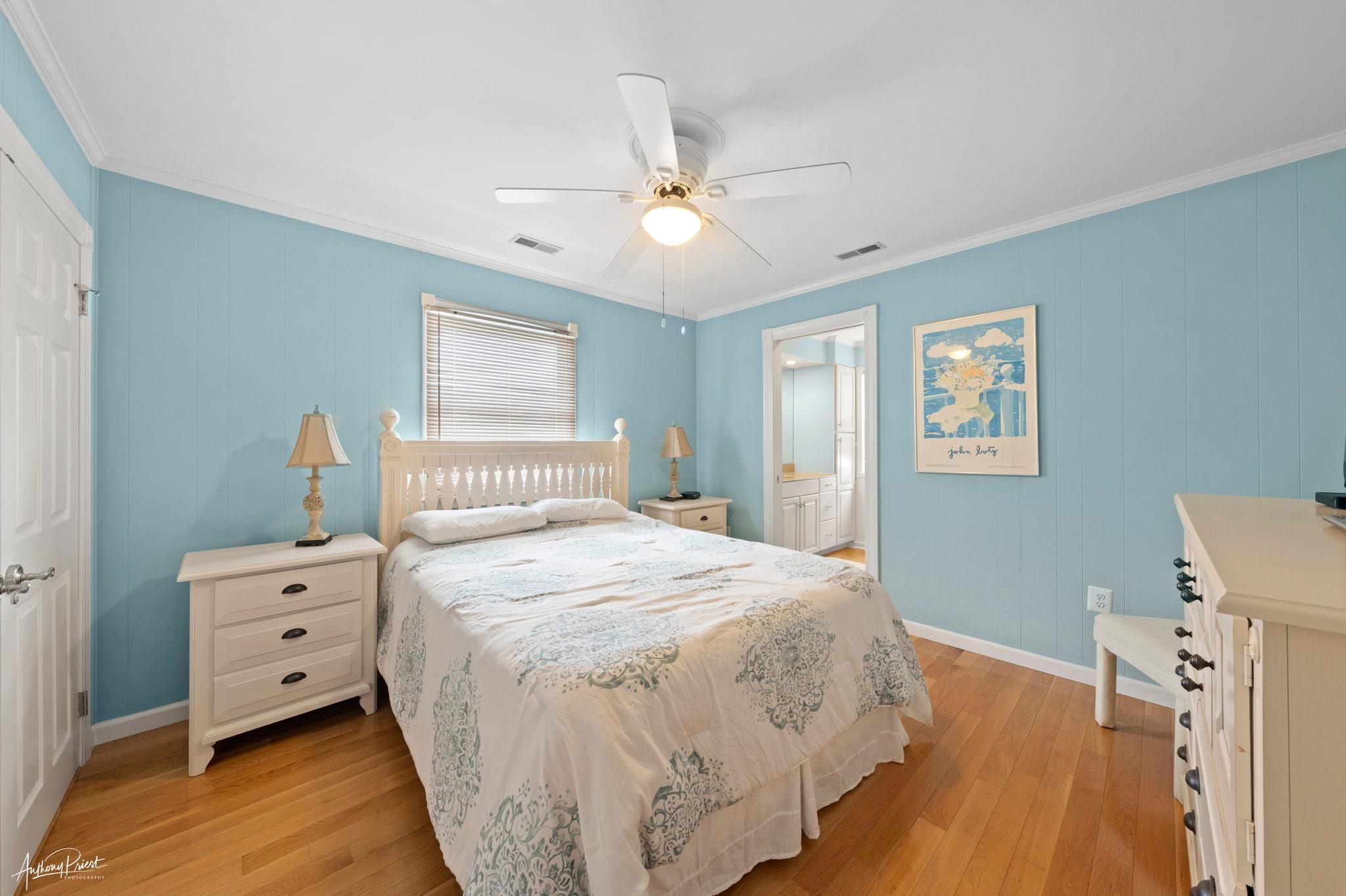 2968 First Avenue Avalon, NJ 08202 - Photo 9 of 23 a bedroom with a bed and a tv