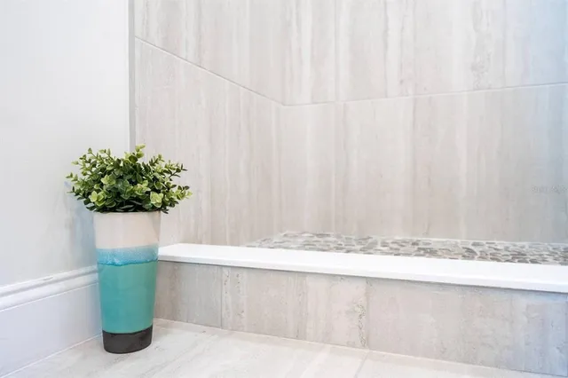 $1,995 | 1317 13th Street, Unit B, Sarasota, FL 34236