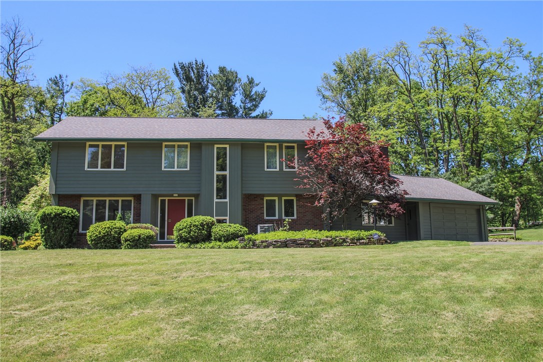 19 Huntington Meadow Rochester, NY 14625 - Photo 1 of 1