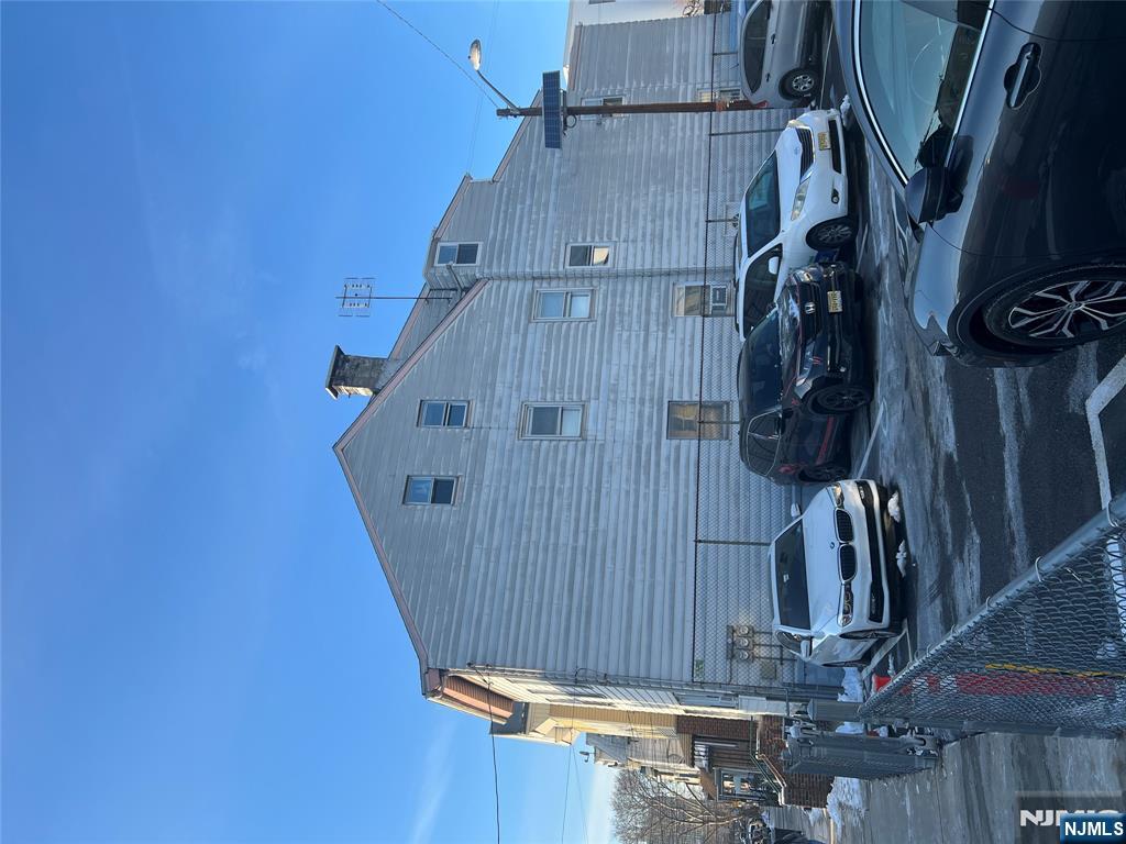 195 Walnut Street Newark, NJ 07105 - Photo 2 of 7