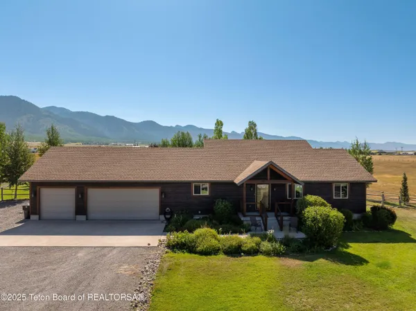 $1,125,000 | 247 Freedom Lane, Freedom, WY 83120