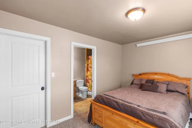 $1,125,000 | 247 Freedom Lane, Freedom, WY 83120