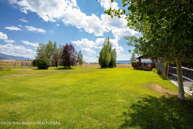 $1,125,000 | 247 Freedom Lane, Freedom, WY 83120