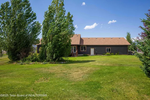 $1,125,000 | 247 Freedom Lane, Freedom, WY 83120