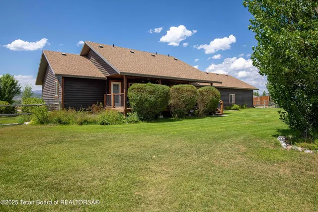 $1,125,000 | 247 Freedom Lane, Freedom, WY 83120