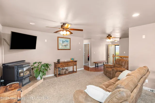 $1,125,000 | 247 Freedom Lane, Freedom, WY 83120