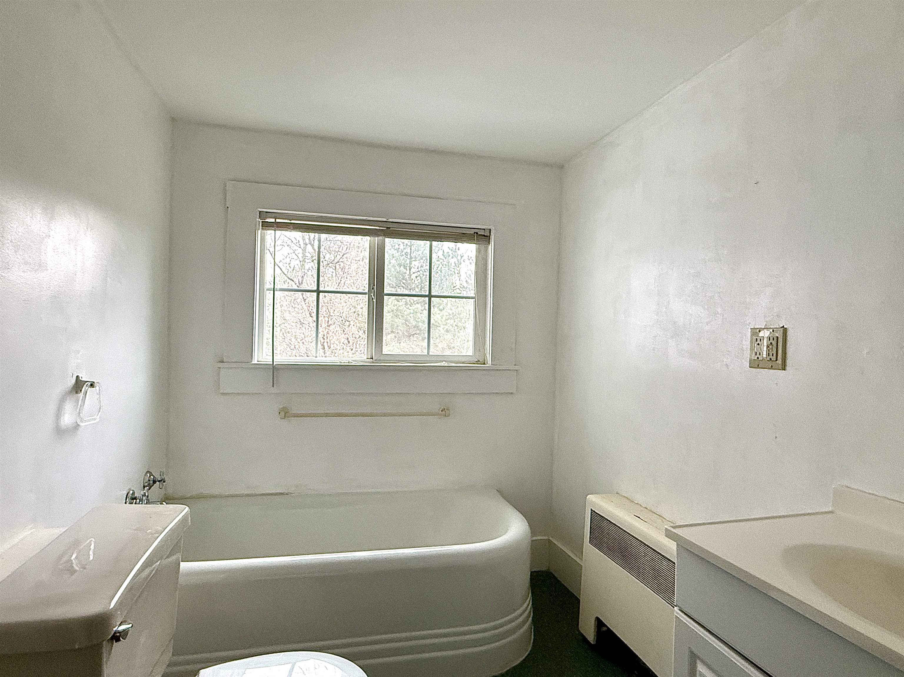 56 Jefferson Road Whitefield, NH 03598 - Photo 24 of 28