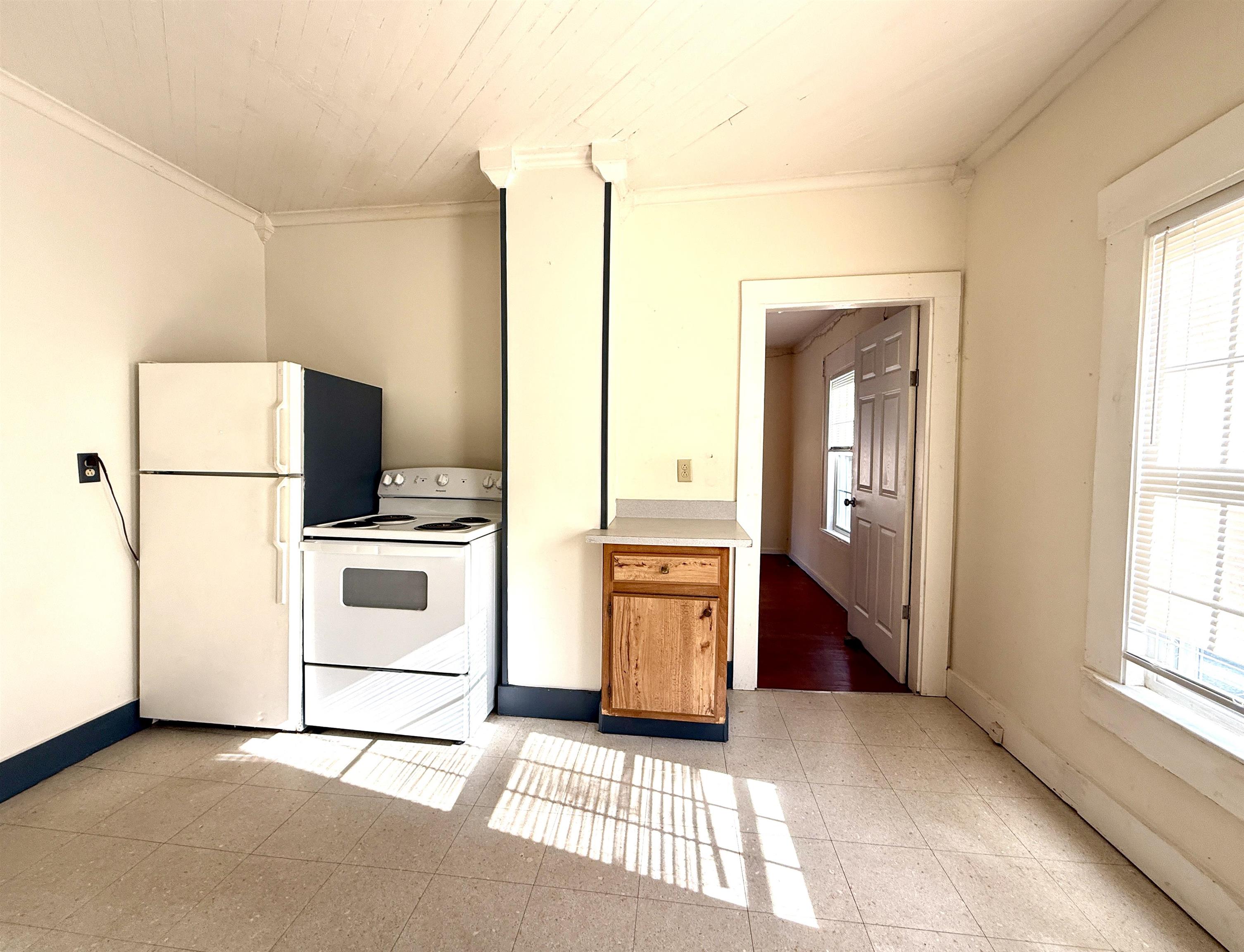 56 Jefferson Road Whitefield, NH 03598 - Photo 7 of 28