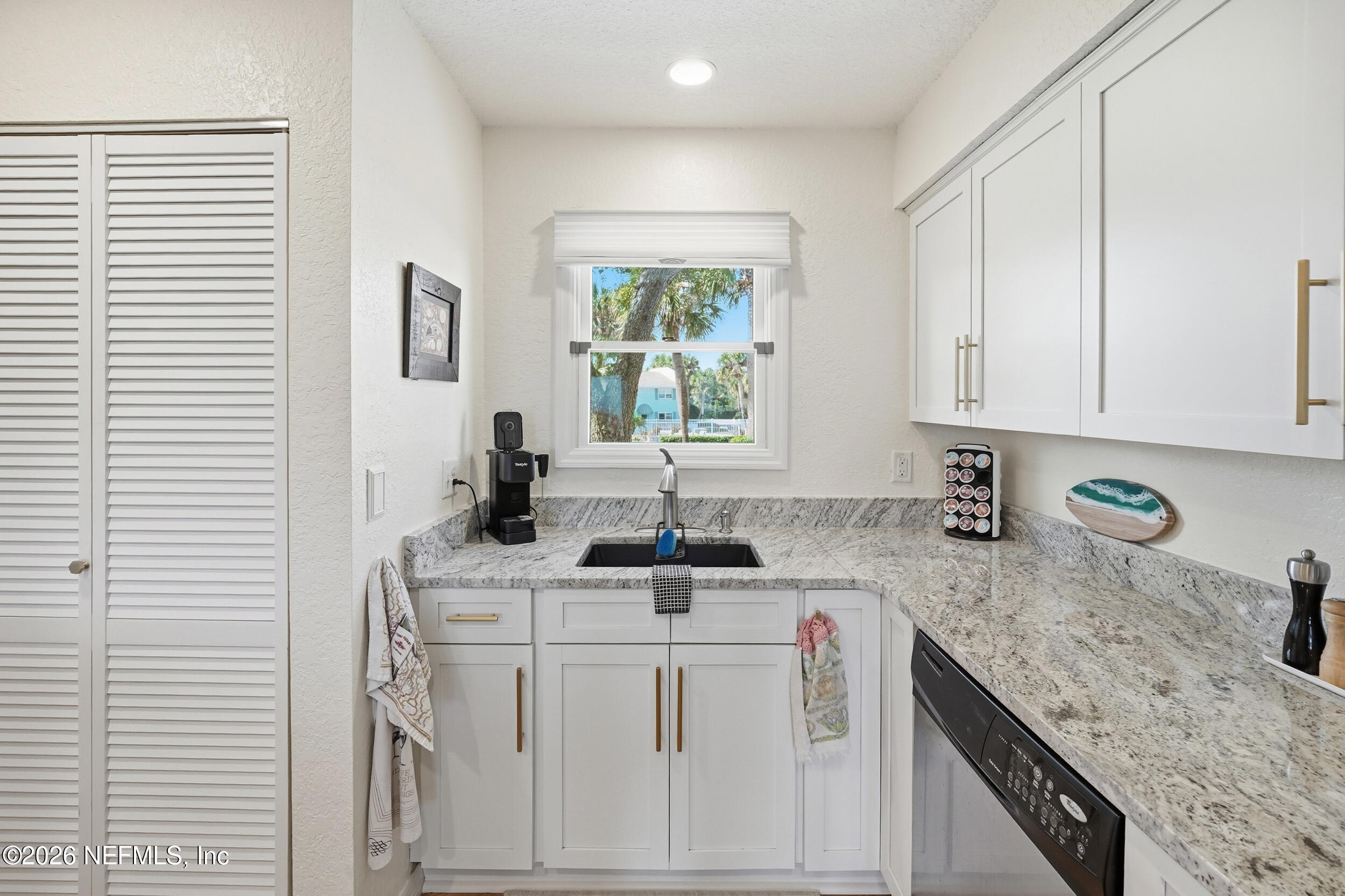 2233 Seminole Road, Unit 21 Atlantic Beach, FL 32233 - Photo 11 of 52 2233 seminole rd unit 21-037