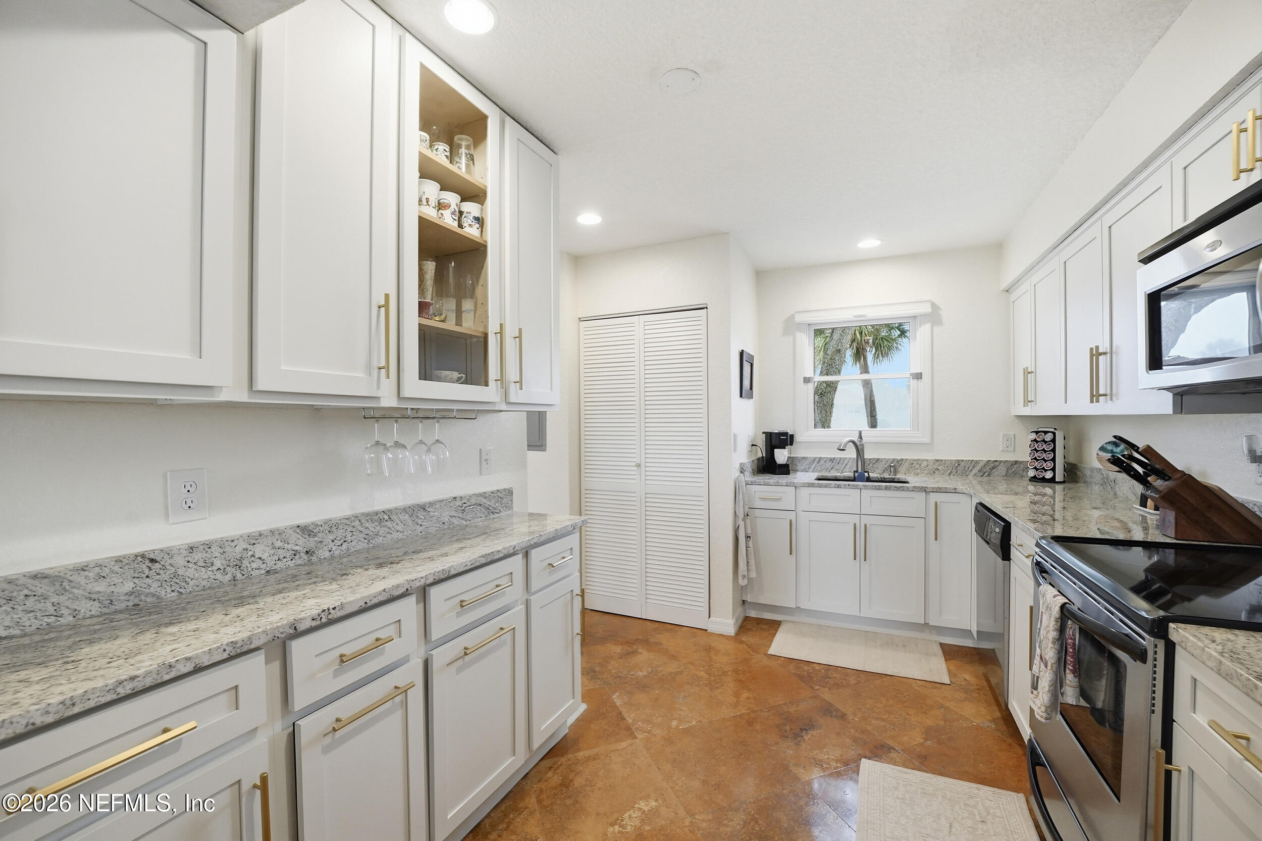 2233 Seminole Road, Unit 21 Atlantic Beach, FL 32233 - Photo 12 of 52 2233 seminole rd unit 21-004