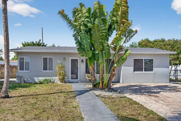 $449,999 | 2811 Northeast 9th Terrace, Pompano Beach, FL 33064