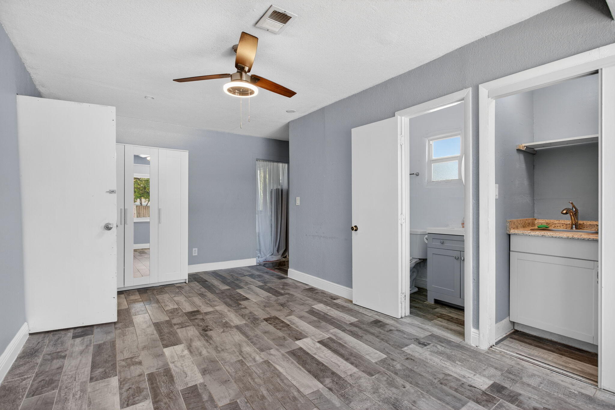 2811 Northeast 9th Terrace Pompano Beach, FL 33064 - Photo 25 of 39 30-web-or-mls-2811 -8050