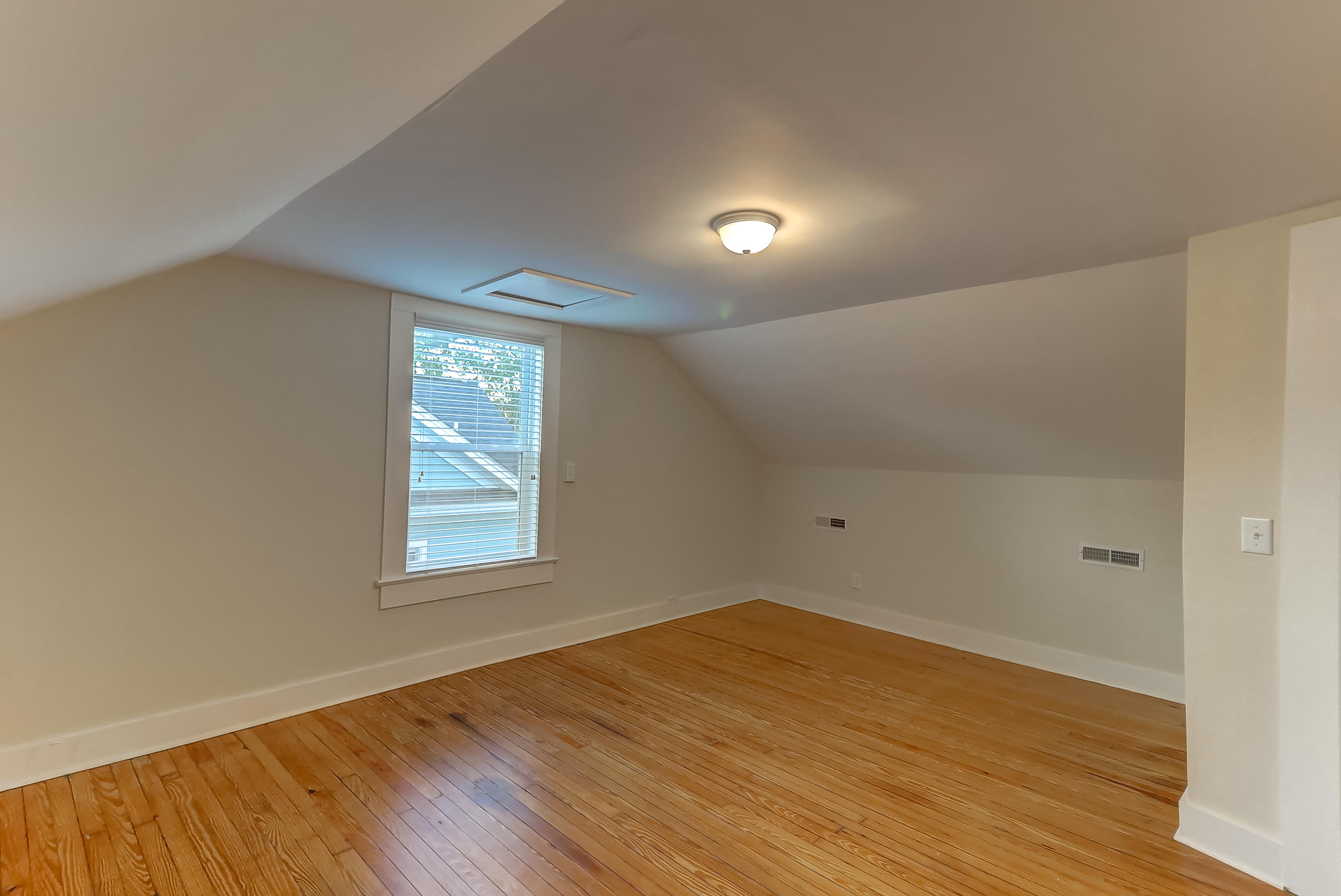 164 Maple Street Charleston, SC 29403 - Photo 32 of 44 164 Maple St (32)