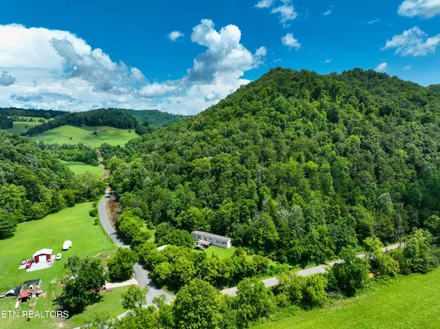 $315,000 | 118 Providence Road, Sneedville, TN 37869