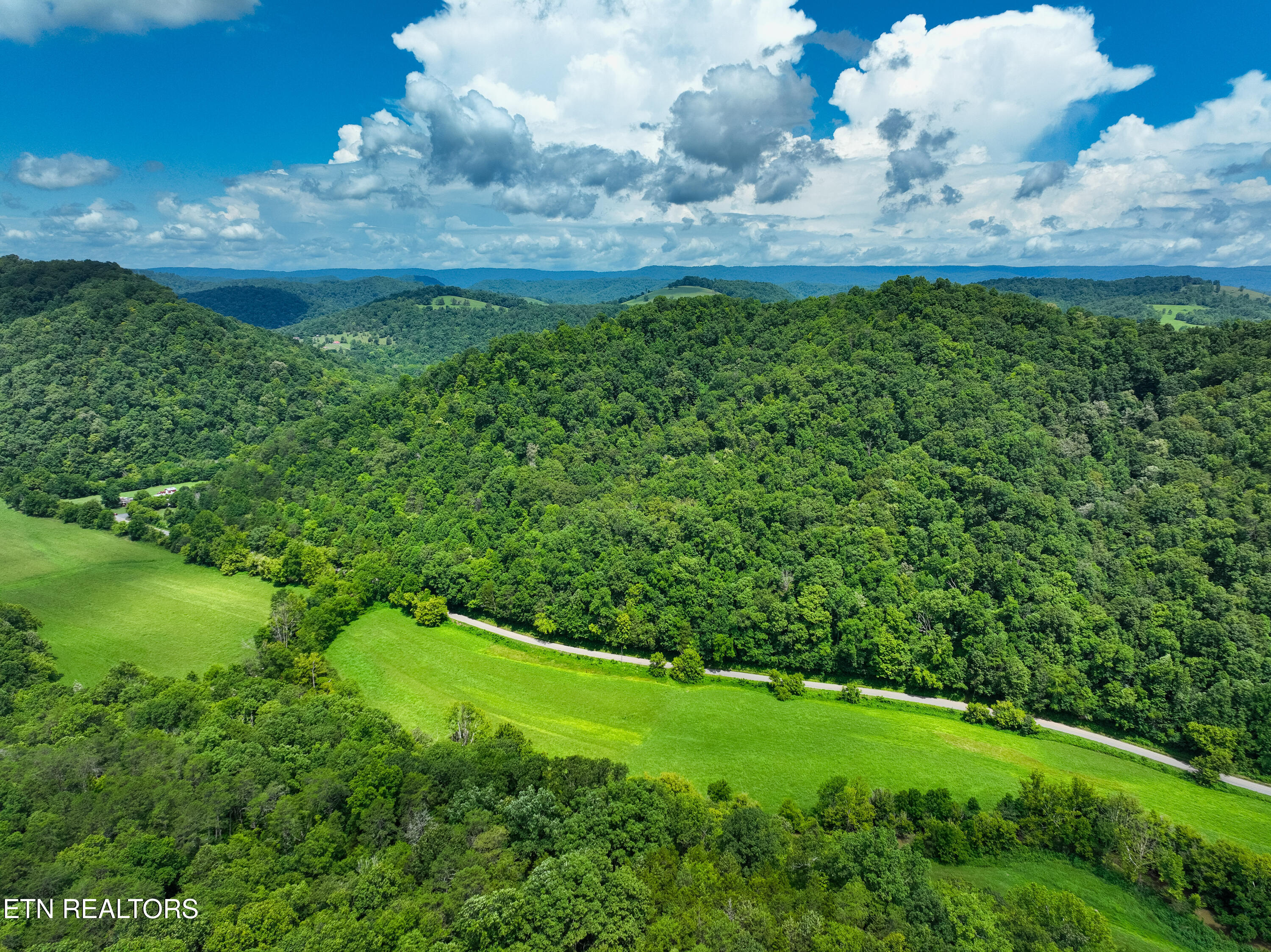 118 Providence Road Sneedville, TN 37869 - Photo 13 of 20 118 Providence Rd_-2