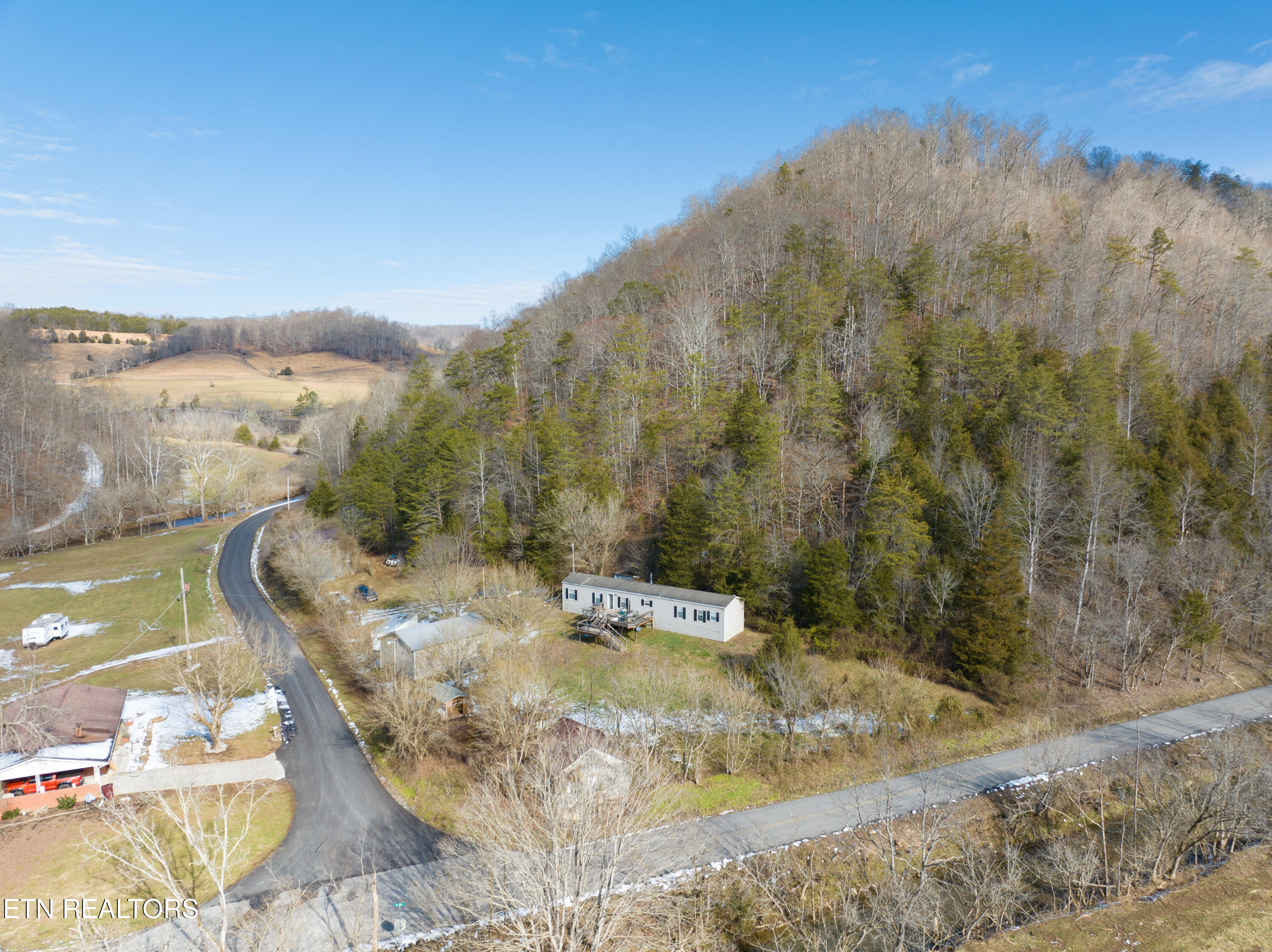 118 Providence Road Sneedville, TN 37869 - Photo 20 of 20 ENGLISH 1-2