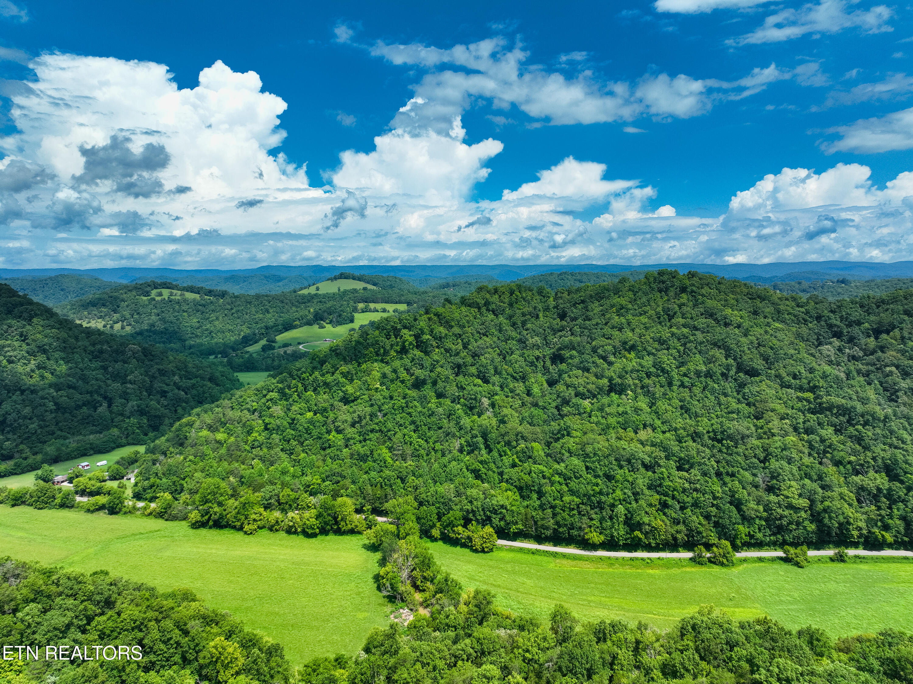 118 Providence Road Sneedville, TN 37869 - Photo 3 of 20 118 Providence Rd_