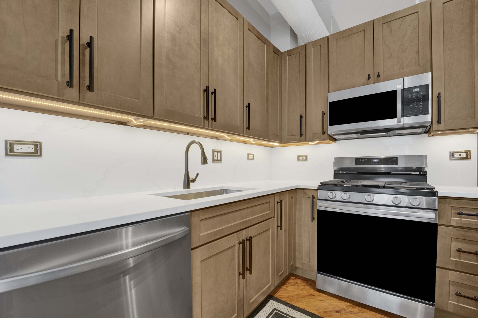 950 West Monroe Street, Unit 412 Chicago, IL 60607 - Photo 14 of 30