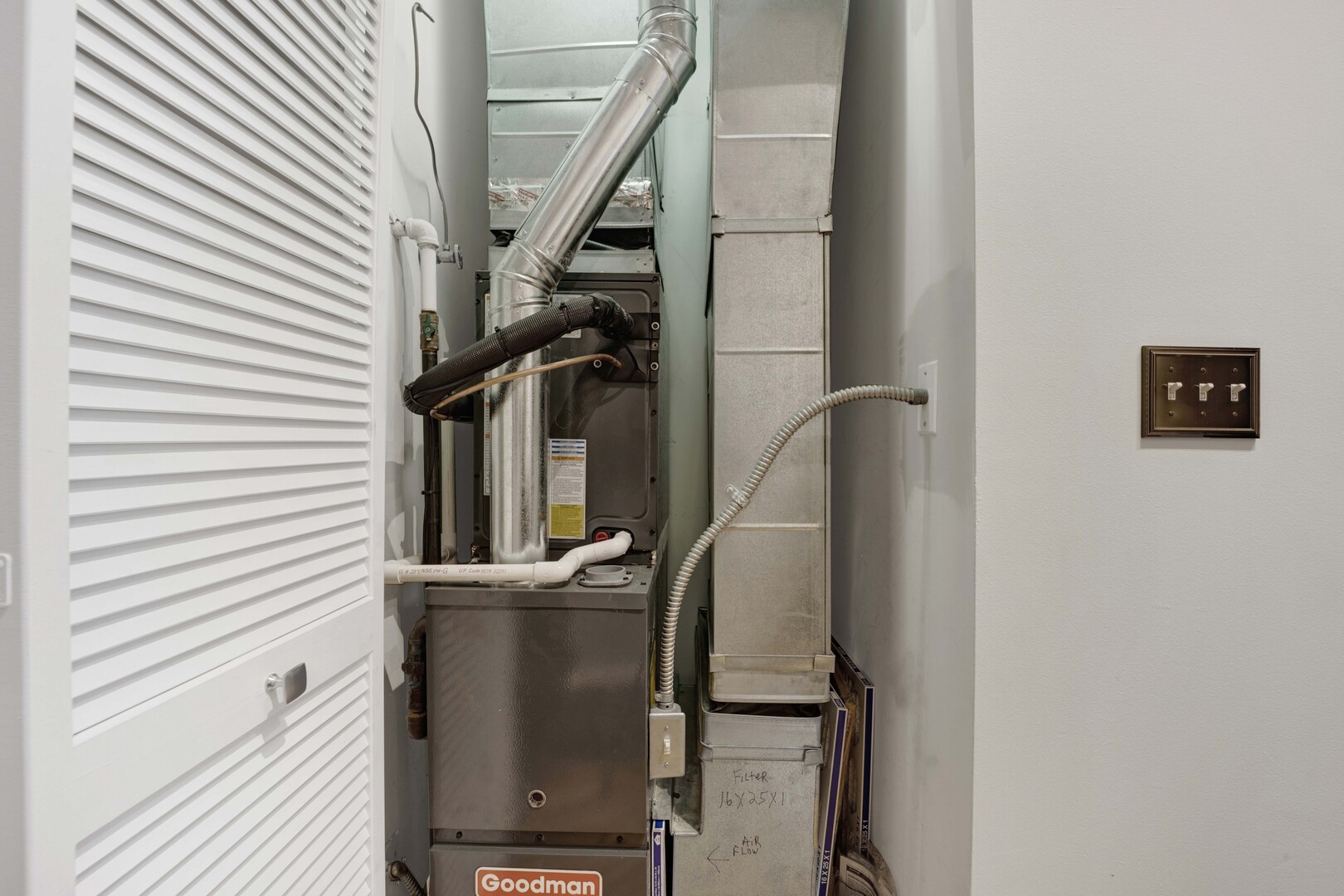 950 West Monroe Street, Unit 412 Chicago, IL 60607 - Photo 22 of 30