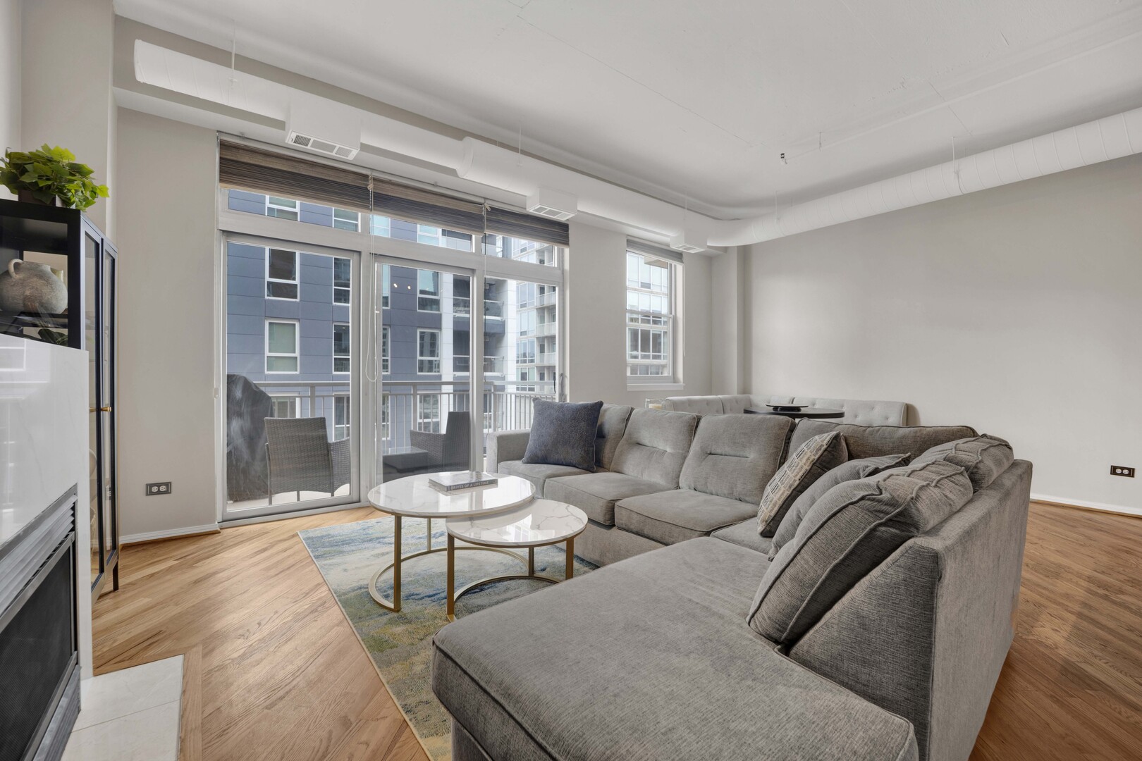 950 West Monroe Street, Unit 412 Chicago, IL 60607 - Photo 4 of 30