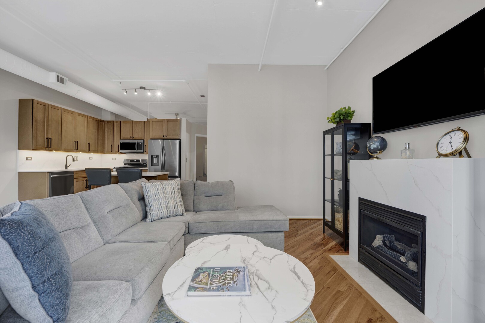 950 West Monroe Street, Unit 412 Chicago, IL 60607 - Photo 7 of 30