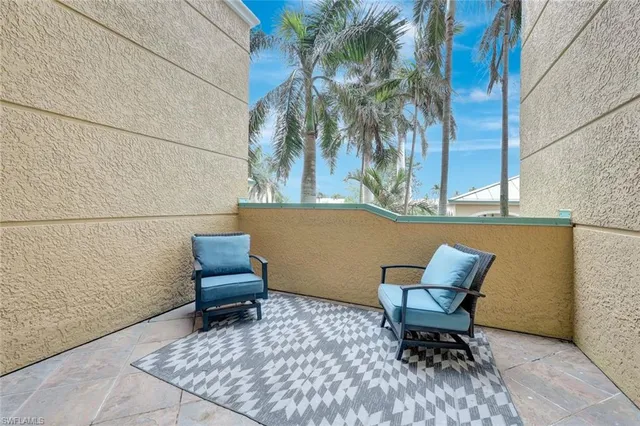 a bench sitting in middle of a building