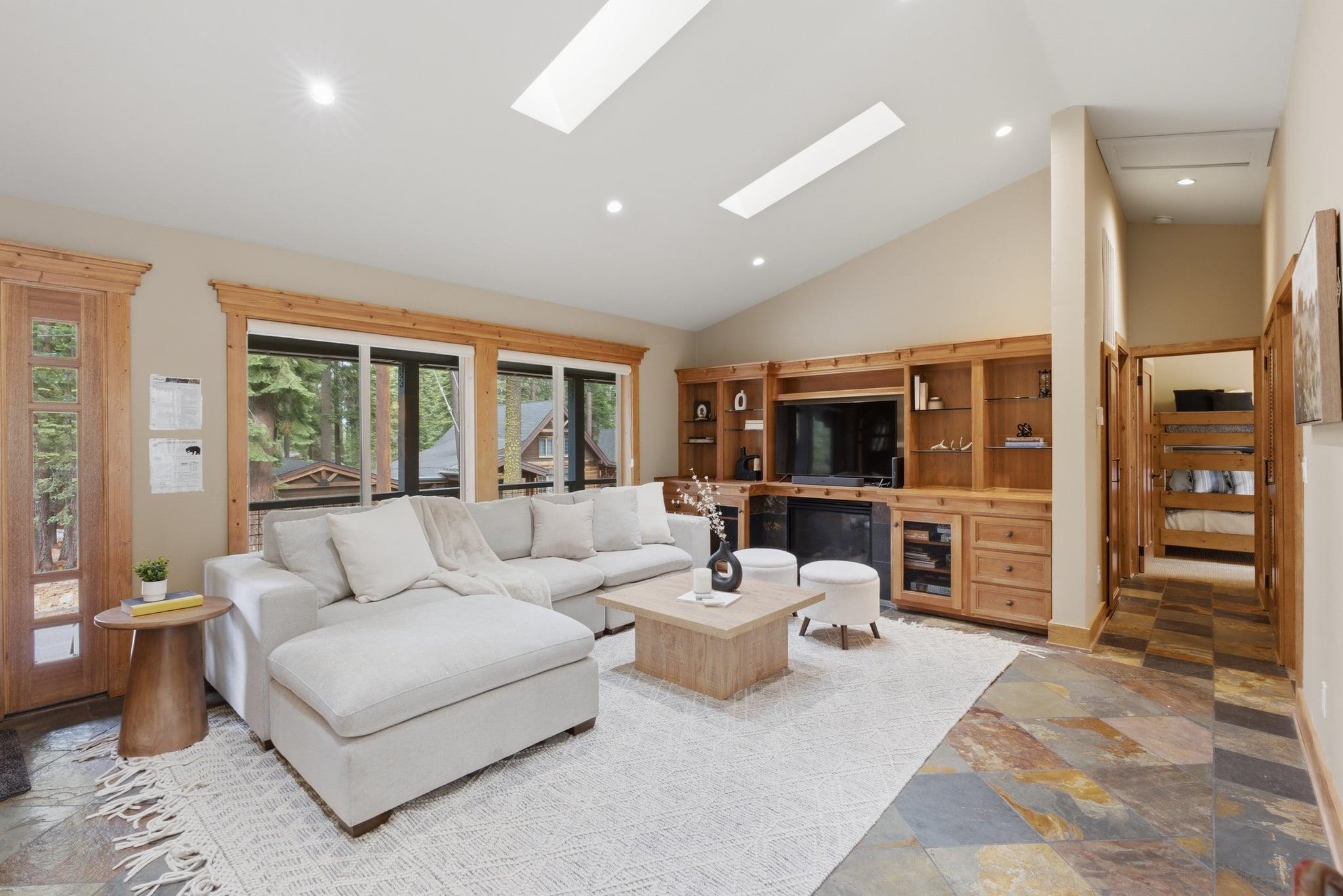 836 Holly Road Tahoe City, CA 96145 - Photo 6 of 23