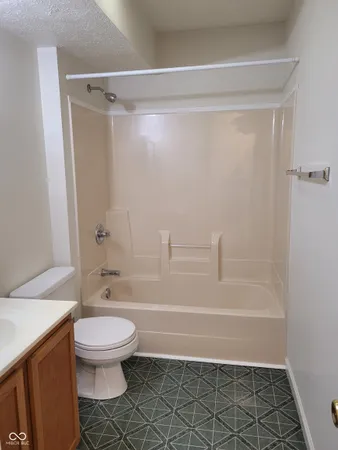 $950 | 250 Locust Lane, Nashville, IN 47448